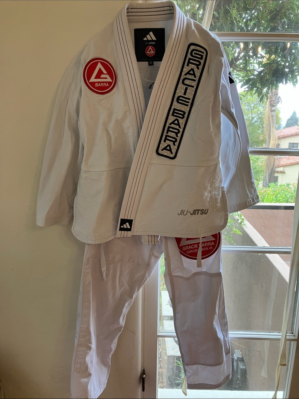 Gracie Barra Women’s White Jiu-Jitsu Gi